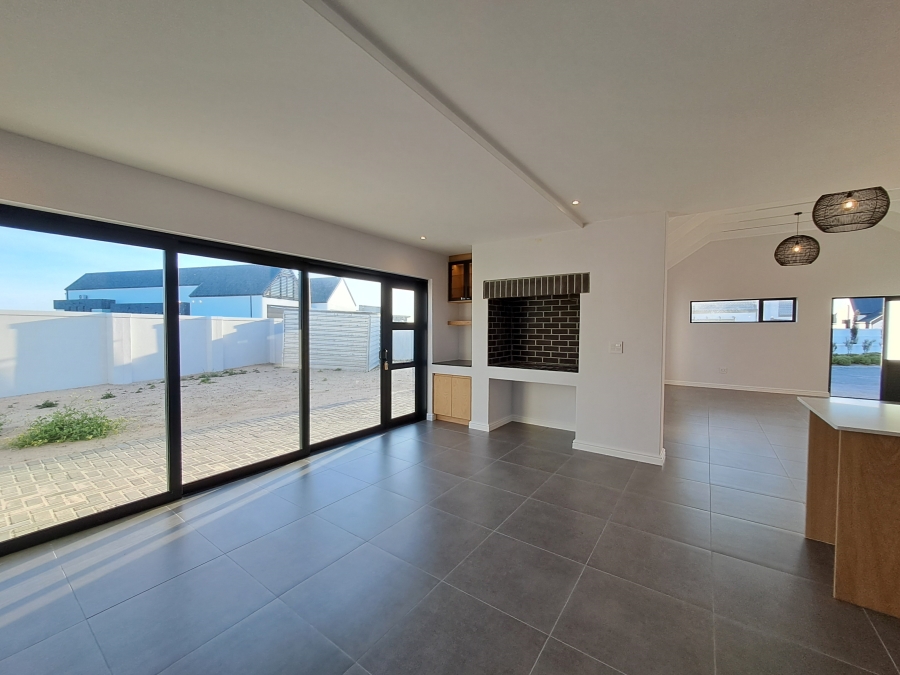 3 Bedroom Property for Sale in Yzerfontein Western Cape